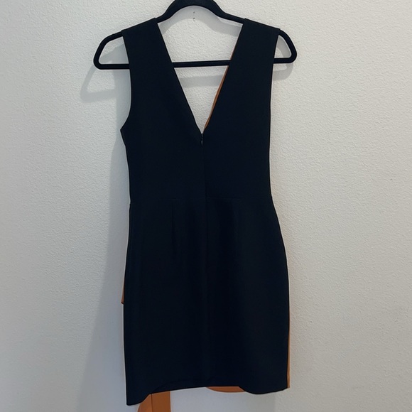 BCBGMAXAZRIA Color Block Wrap Knot Mini Dress - Picture 4 of 4